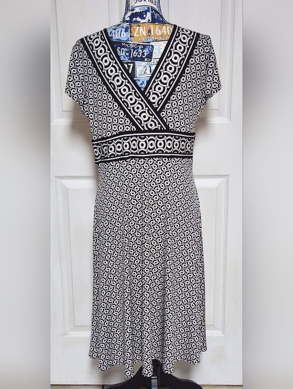Dressbarn Women's Midi Black & White Dress Size 14 - Picture 3 of 6